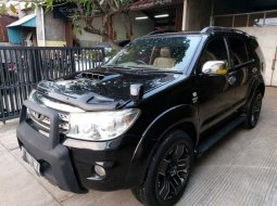 Dijual Mobil Toyota Fortuner G Luxury 2005 bekas di DKI Jakarta 3