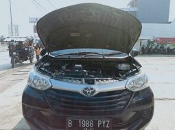 Dijual Cepat Toyota Avanza E 2016 Hitam di Bekasi 3