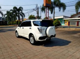 Dijual Cepat Daihatsu Terios R 2017 di Bekasi  5