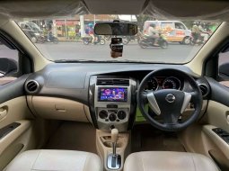Jawa Timur, Nissan Grand Livina Highway Star 2017 kondisi terawat 8