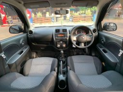 Dijual mobil bekas Nissan March 1.2 Manual, Jawa Tengah  4