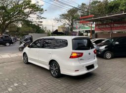 Jawa Timur, Nissan Grand Livina Highway Star 2017 kondisi terawat 3