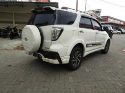 Jual Mobil Toyota Rush TRD Sportivo AT Matic 2016 Cash/Kredit Terbaik Tangerang 3