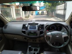 Dijual Mobil Bekas Toyota Fortuner G 2012 di Lampung 3