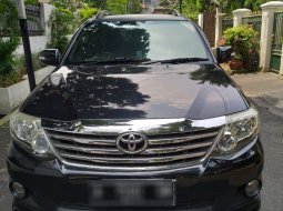 Dijual Mobil Bekas Toyota Fortuner G 2012 di Lampung 4