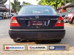 Dijual Cepat Mercedes-Benz C-Class C200 1995 di Tangerang Selatan 4