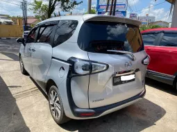 Jual Cepat Mobil Toyota Sienta V 2017 di Sumatra Selatan 2