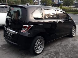 Dijual Mobil Bekas Honda Freed PSD 15 AT 2013 di DI Yogyakarta 7