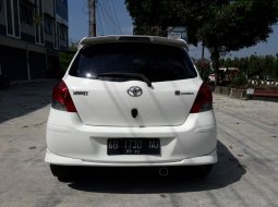 Jual cepat Toyota Yaris S Limited 2010 di DI Yogyakarta  3