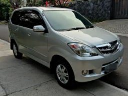 Jual Mobil Bekas Daihatsu Xenia Xi 2010 di DKI Jakarta 1