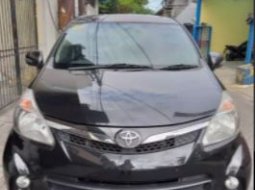 Dijual Mobil Toyota Avanza Veloz 2011 di Jawa Timur 1