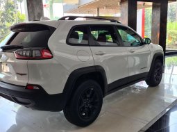 Jeep Cherokee Trailhawk  6