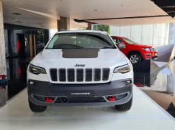 Jeep Cherokee Trailhawk  3