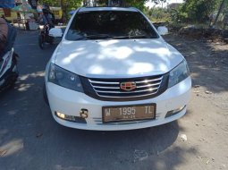 Dijual Mobil Geely Emgrand 2013 Terawat di Jawa Timur 8