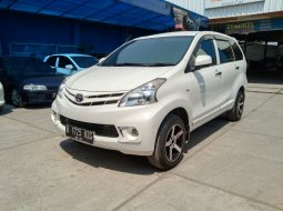 Dijual Cepat Toyota Avanza E 2014 MPV di Bekasi 9