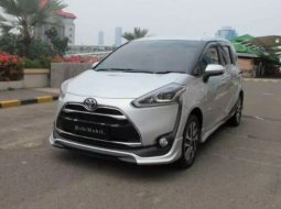 Dijual Cepat Toyota Sienta Q 2017 di DKI Jakarta 3