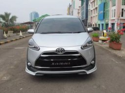 Dijual Cepat Toyota Sienta Q 2017 di DKI Jakarta 1