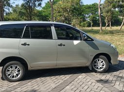 Jual Mobil Bekas Toyota Kijang Innova TYPE E PLUS 2009 di Jawa Timur 6