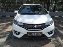 Jual Mobil Honda Jazz RS Aat 1.5 Hatchback 2016 di DKI Jakarta  3