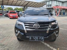 Dijual Mobil Toyota Fortuner VRZ 2.4 2016 Hitam metalic di DKI Jakarta 3