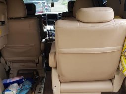 Dijual Toyota Vellfire V Premium Sound 2011 di Bogor 6