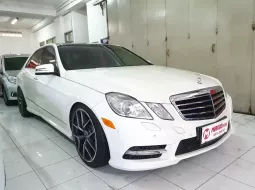 Jual Mobil Bekas Mercedes-Benz E-Class E 300 2012 di Jawa Barat 3