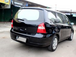 Dijual Cepat Nissan Grand Livina XV 2010 Hitam di DKI Jakarta 7
