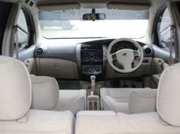 Dijual Cepat Nissan Grand Livina XV 2010 Hitam di DKI Jakarta 5