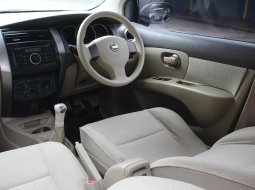 Dijual Cepat Nissan Grand Livina XV 2010 Hitam di DKI Jakarta 3