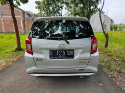 Jual Mobil Bekas Daihatsu Sigra 1.0 M M/T 2018 Silver di Jawa Barat 3