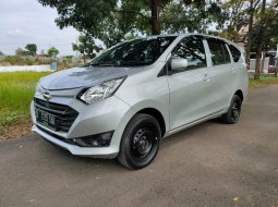 Jual Mobil Bekas Daihatsu Sigra 1.0 M M/T 2018 Silver di Jawa Barat 2