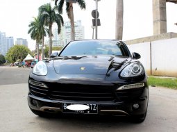 Dijual Porsche Cayenne 3.6 2012 Hitam Terawat di DKI Jakarta 10