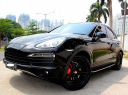Dijual Porsche Cayenne 3.6 2012 Hitam Terawat di DKI Jakarta 8
