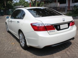 Dijual Mobil Honda Accord 2.4 VTi-L 2015 Putih di DKI Jakarta 5