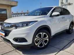 Jual Mobil Honda HR-V E CVT 2019 di DKI Jakarta     3