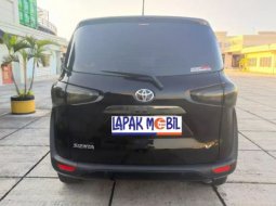 Dijual Mobil  Toyota Sienta V 2019 di DKI Jakarta  4