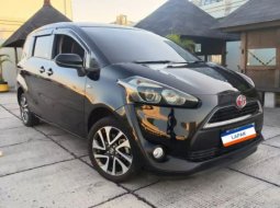 Dijual Mobil  Toyota Sienta V 2019 di DKI Jakarta  3