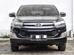 Jual Mobil Bekas Toyota Kijang Innova V 2018 di Depok 2