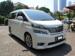 Dijual Cepat Toyota Vellfire Z Audio Less 2011 Putih di DKI Jakarta 8