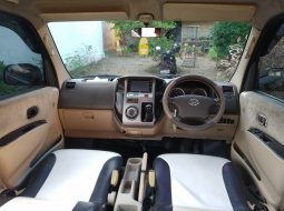 Dijual cepat Daihatsu Luxio X 2011 Hitam di Jawa Tengah 5