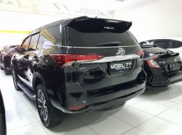 Jual Mobil Toyota Fortuner VRZ 4X4 2018 di Jawa Timur 1