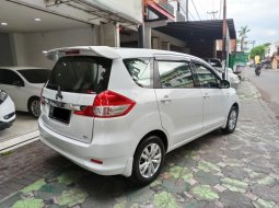 Dijual Mobil Suzuki Ertiga GL Manual 2016 di Jawa Timur 8