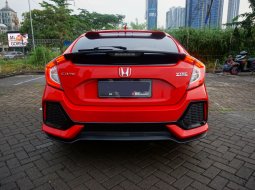 Dijual Honda Civic 1.5 Turbo E CVT Hatchback Merah 2018  Surabaya 1