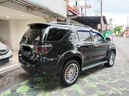 Dijual Cepat Toyota Fortuner G 2012 Manual SUV di Jawa Timur 1