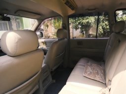 Dijual Cepat Toyota Kijang LGX 2004 di Jawa Barat 2