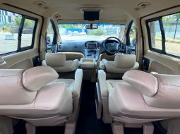 Jual Mobil Hyundai H-1 Royale 2011 Putih di DKI Jakarta 5