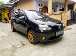 Jual Mobil Toyota Etios Valco E 2013 di DKI Jakarta 9