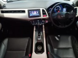 Jual Mobil Honda HR-V 1.8 E JBL CVT AT 2016 Putih HRV Km Rendah di Jawa Barat 4