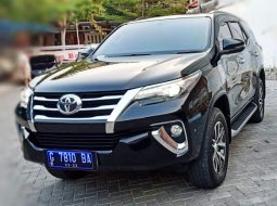 Dijual Toyota Fortuner VRZ Diesel 4x2 Matic 2018 Hitam di Jawa Tengah 8