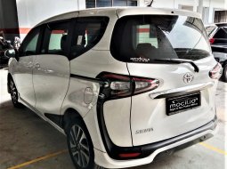 Jual mobil Toyota Sienta Q 2017  1